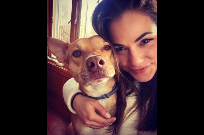 愛犬の最高の笑顔を写真に収めるために開発された「Pooch Selfie」。これで愛犬の笑顔も簡単撮影！？